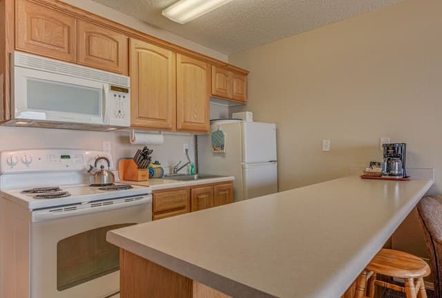 Standard Condo, 1 Bedroom, Kitchen, Beach View