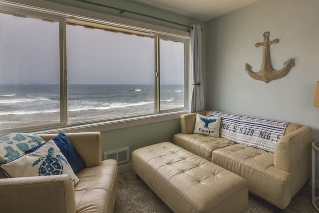 Penthouse, 1 Bedroom, Kitchen, Beach View