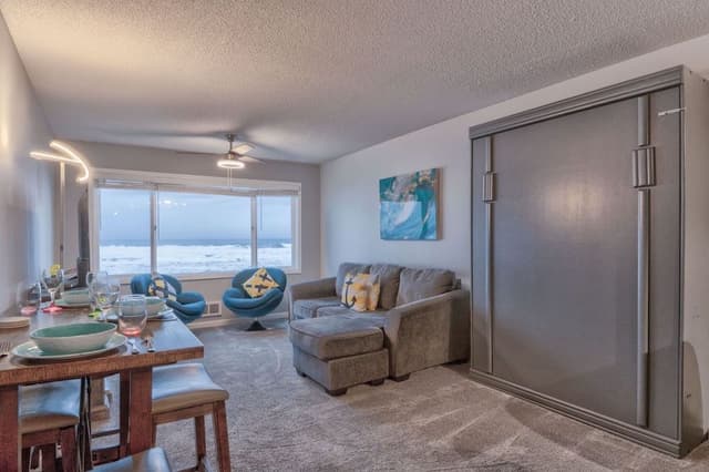 Deluxe Condo