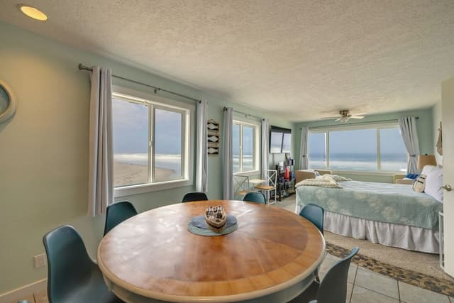 Penthouse, 1 Bedroom, Kitchen, Beach View