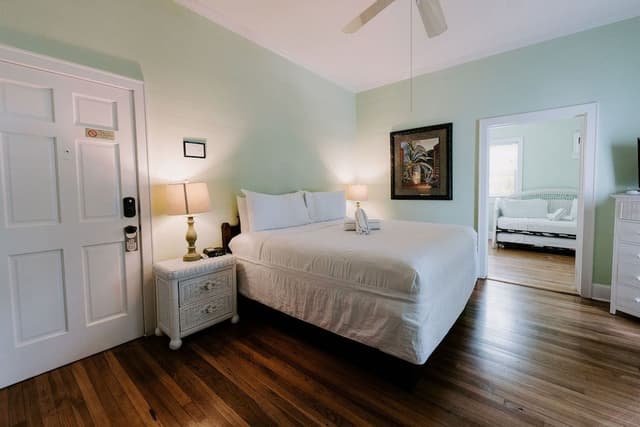 King Suite Balcony - James House