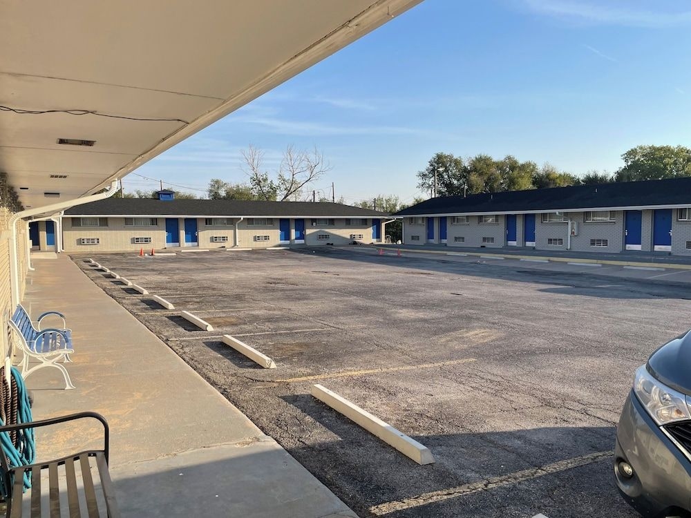 American Inn Motel2