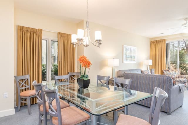 Classic Condo, 2 Bedrooms, 2 Bathrooms