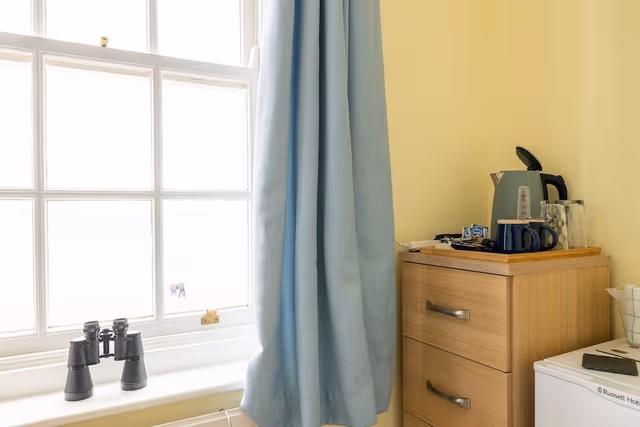Small Double/Single Sea View Room( Private External Bathroom)