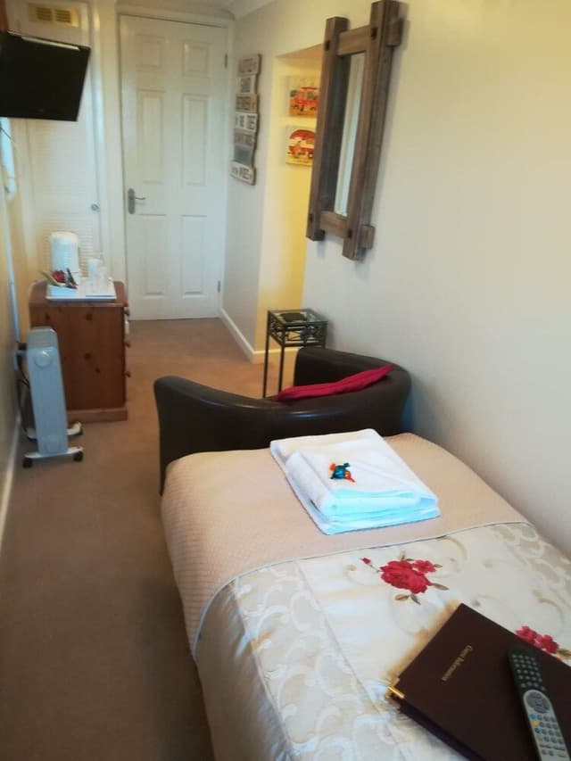 Single Room, Sea View