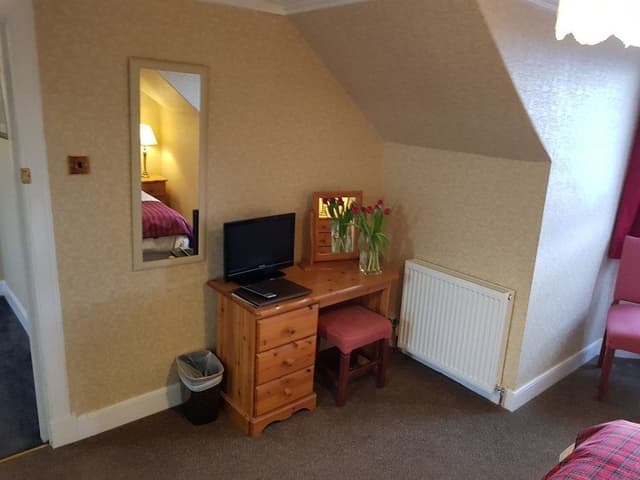 Double or Twin Room, Shower