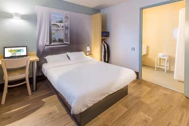 Double Room, Accessible