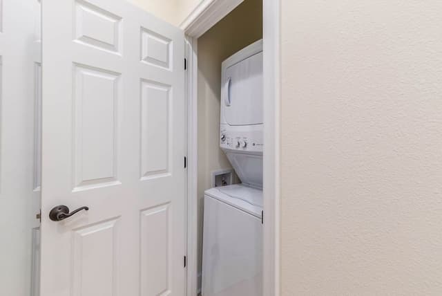 Condo 3 Bedroom (North)