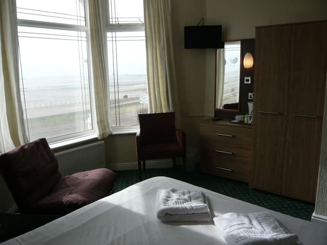 Suite, Ensuite, Sea View (2 Adults +3 Kids Under 15)