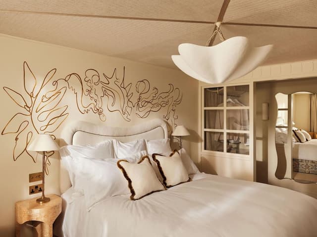 Large Guest Room with Sea View