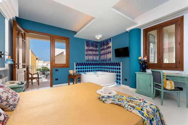 Junior Room