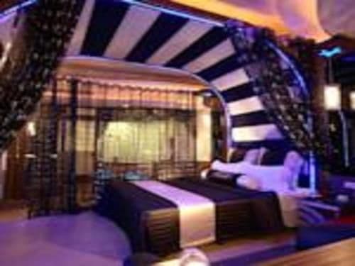 Double Room - Check-In After 6 PM