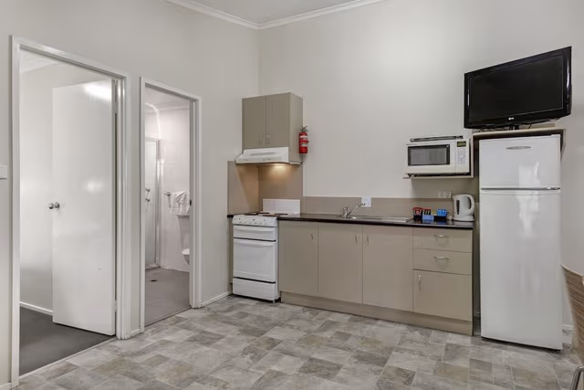 Standard 3 Bedroom Cabin