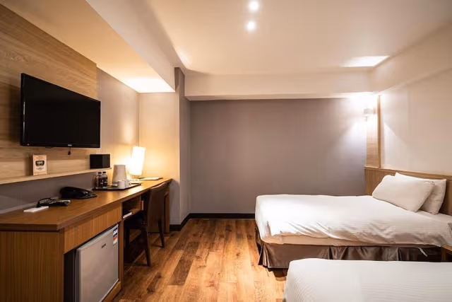 Standard Twin Room