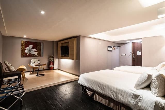 Deluxe Quadruple Room