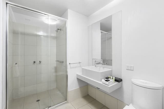 3 Bedroom 2 Bath Deluxe Apartment
