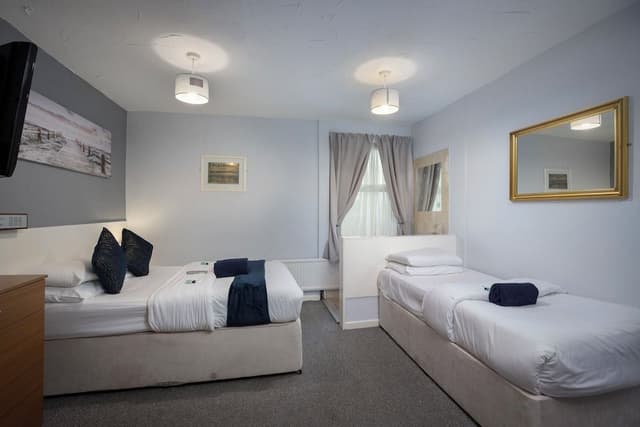 Comfort Triple Room