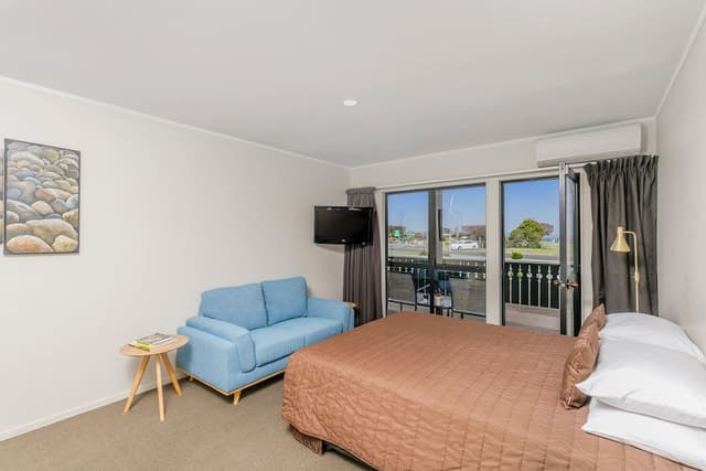 Deluxe Apartment, 1 Bedroom, Non Smoking, Lake View