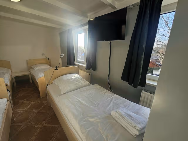 Shared Dormitory, Shared Bathroom (1 bed in 8-bed dorm)