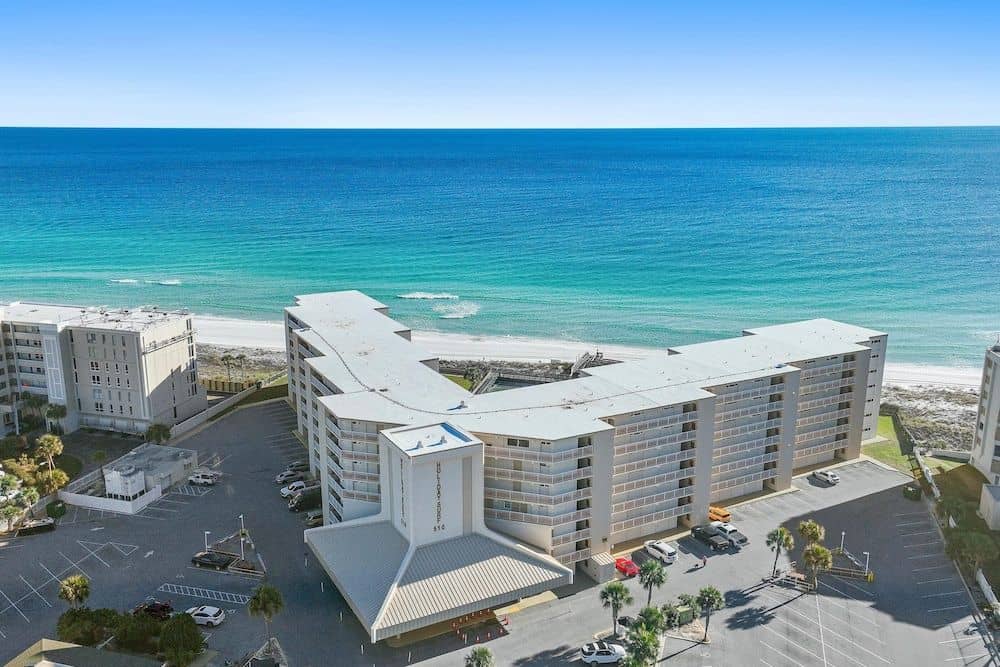 Holiday Surf & Racquet Club 710 by RealJoy Holiday Surf & Racquet Club 710 by RealJoy