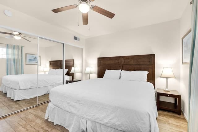 Condo, Multiple Beds (Holiday Surf and Racquet Club 707)