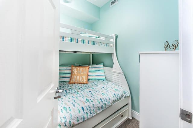 Condo, Multiple Beds (Sea Dunes 603)