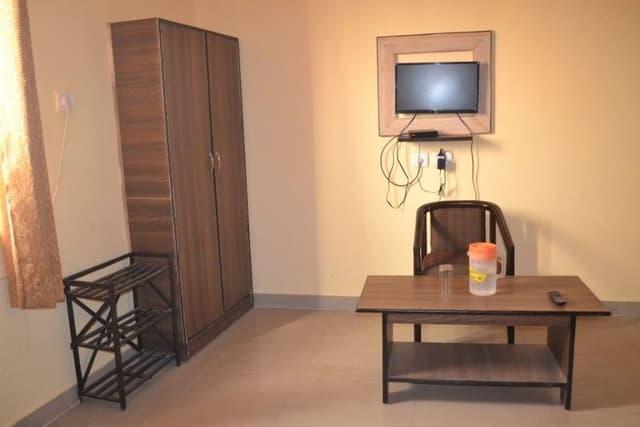 Grand Room, Multiple Beds, Corner