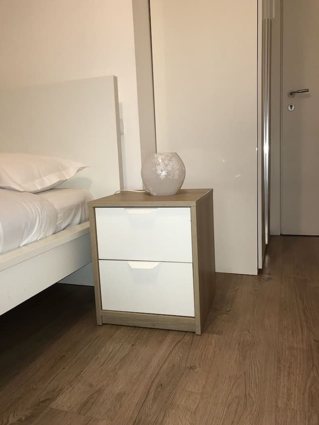 Single Room, Shared Bathroom