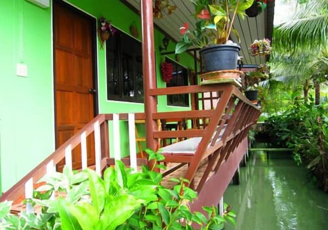 Standard Room / Max 4 Persons