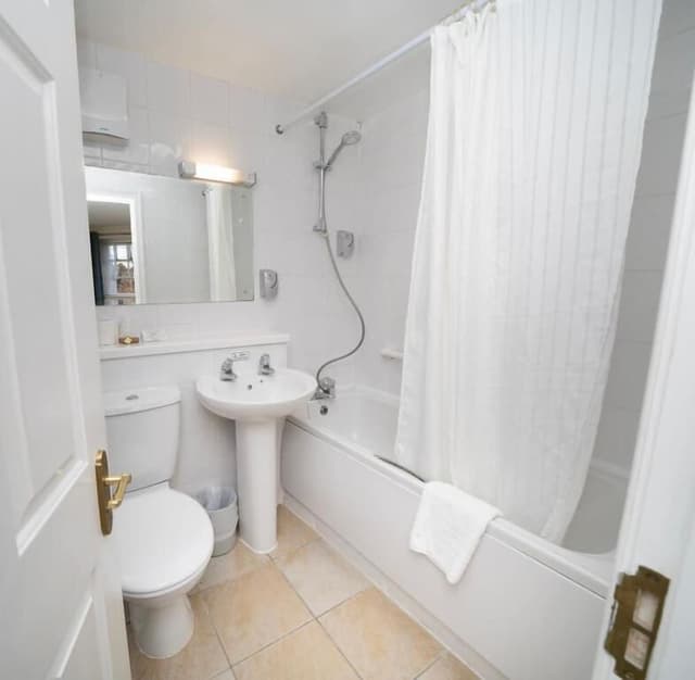 Basic Double Room