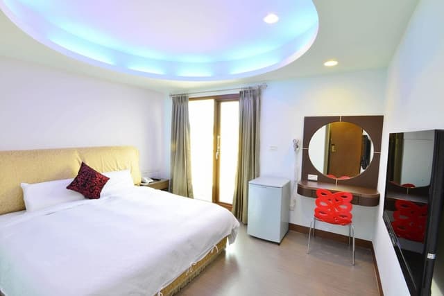 Double Room, Mountain View