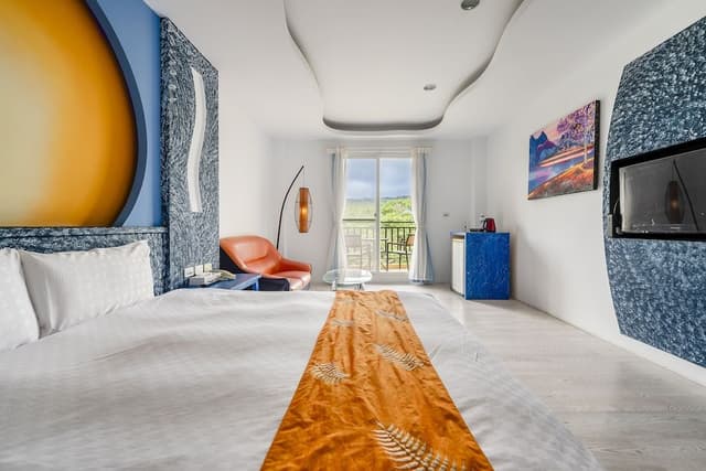 Double Room, Bathtub, Mountain View