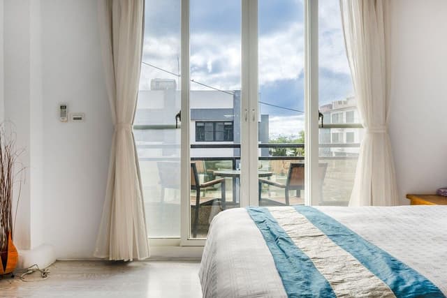 Superior Double Room, Bathtub