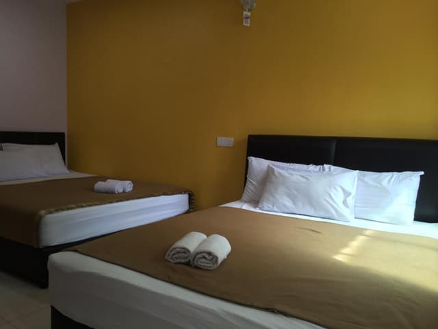 Deluxe Family Room
