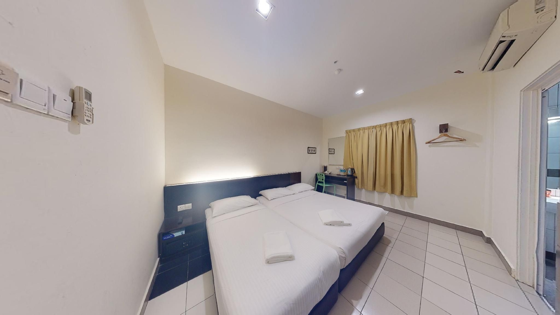 เมิร์ล โฮเต็ล (Merlin Hotel)3