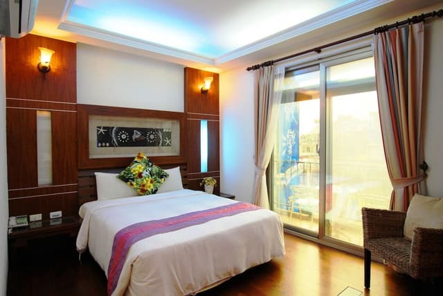 Double Room, Balcony