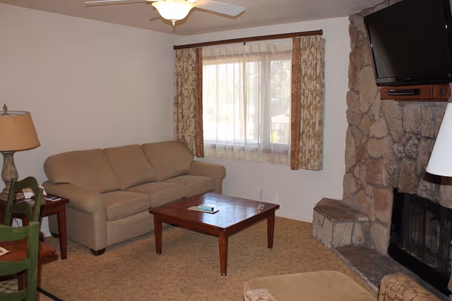 1 Bedroom, King Suite