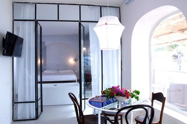 Luxury Apartment, 2 Bedrooms, Sea View (Galatea)