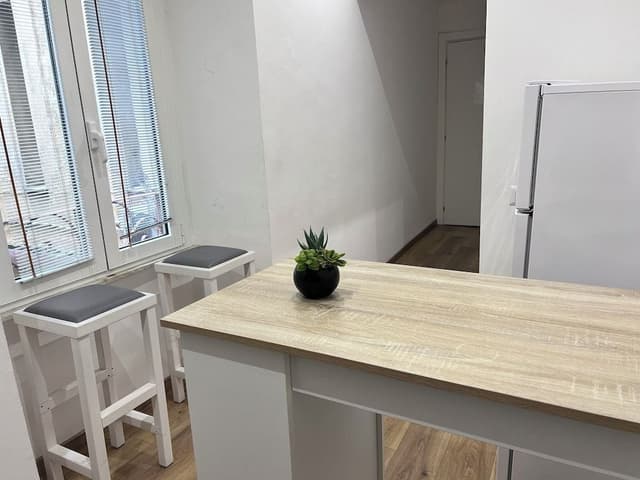 New Suite and kitchen S2