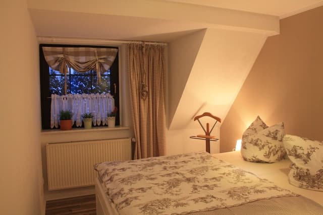 Suite, 3 Bedrooms (3)