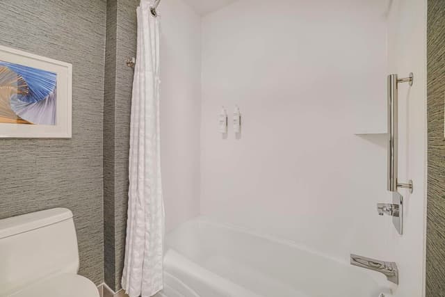 2 QUEEN BEDS 1 BEDROOM SUITE NONSMOKING