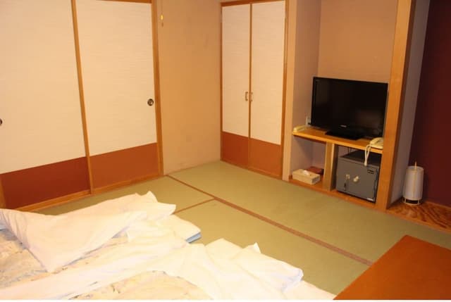 Japanese Room with Shared Bathroom, Mountain View (Non Smoking)