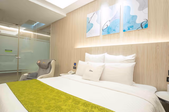Monarch Double Room