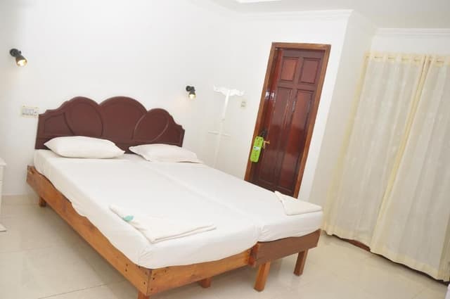 Deluxe Double Room with Pool View