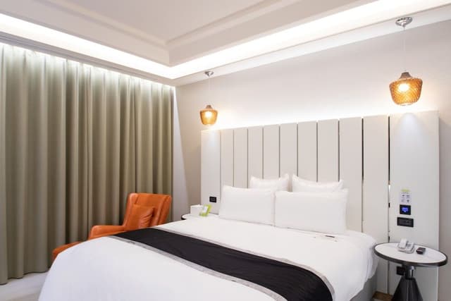 Monarch Double Room