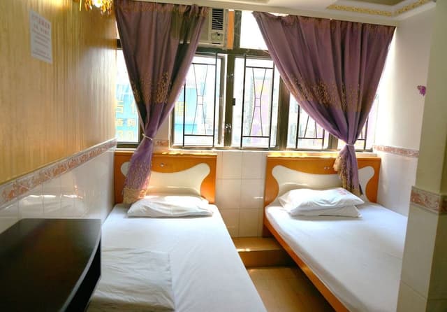 Standard Twin Room