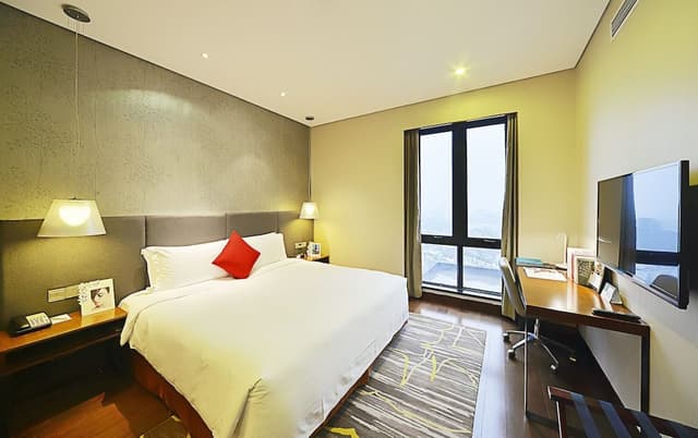 3 Bedroom Deluxe Apartment