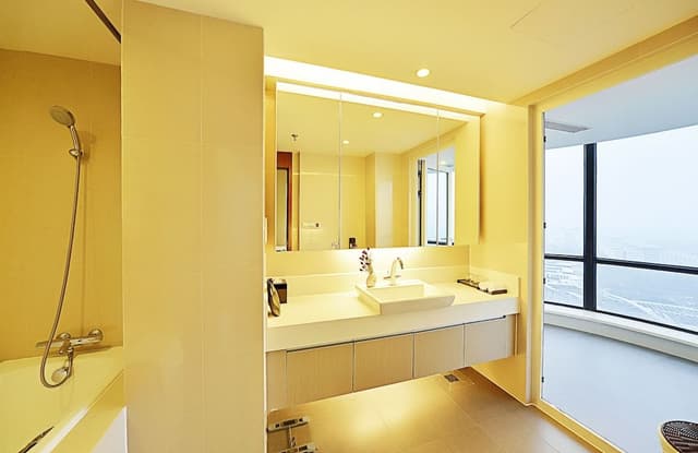 3 Bedroom Deluxe Apartment