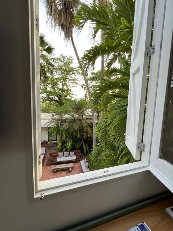 Bungalow with Garden View