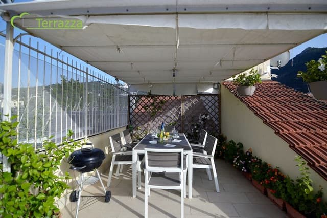 House, 3 Bedrooms, Balcony, Garden View